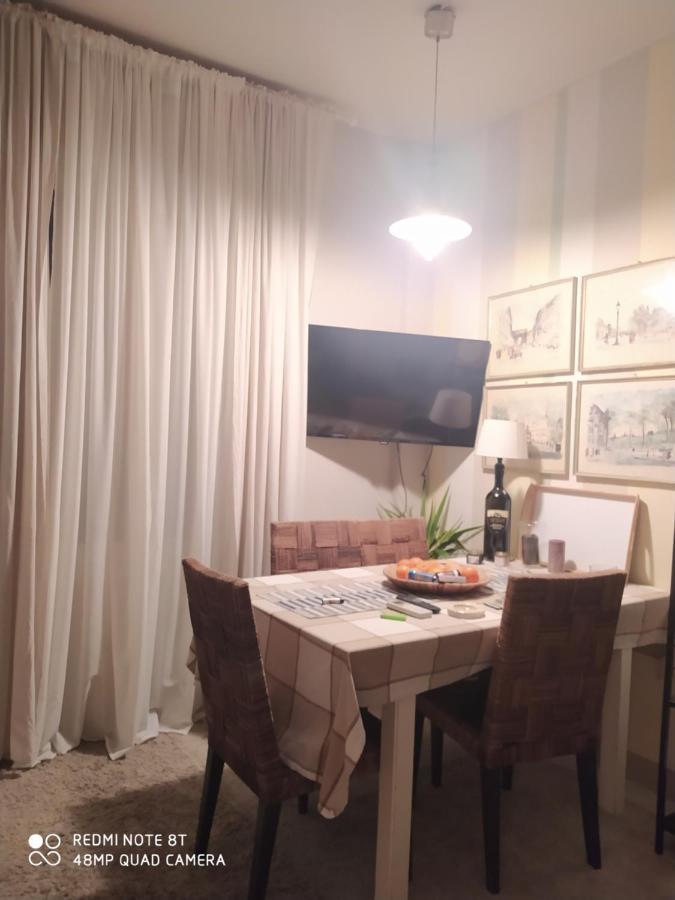 Room In Private Apartment Firenze Eksteriør billede