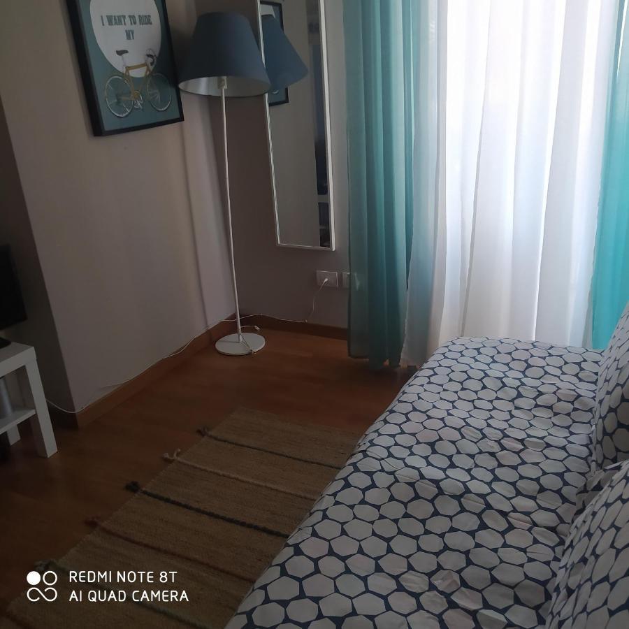Room In Private Apartment Firenze Eksteriør billede